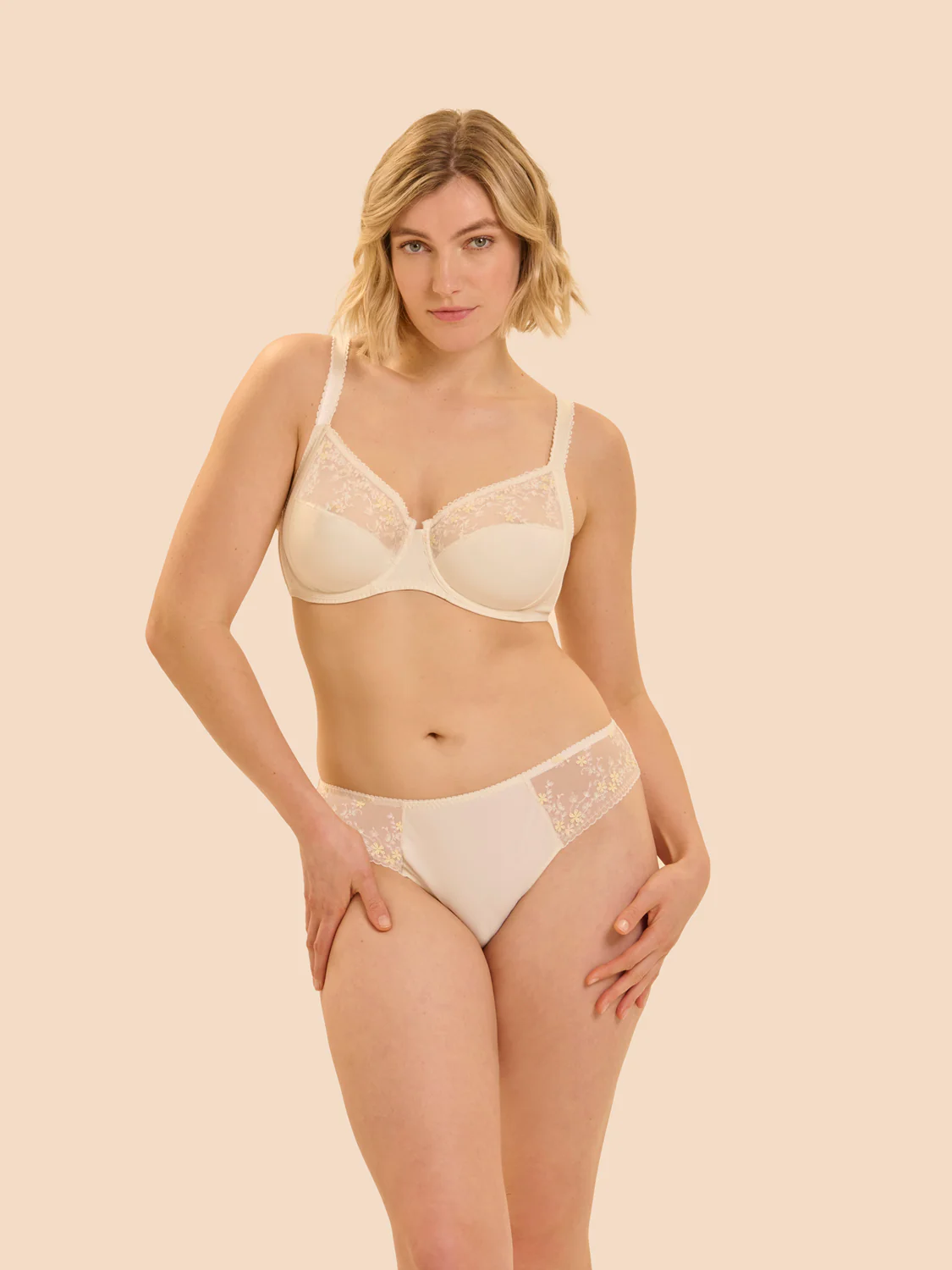 Instant Bikini - Ivory - Image 10