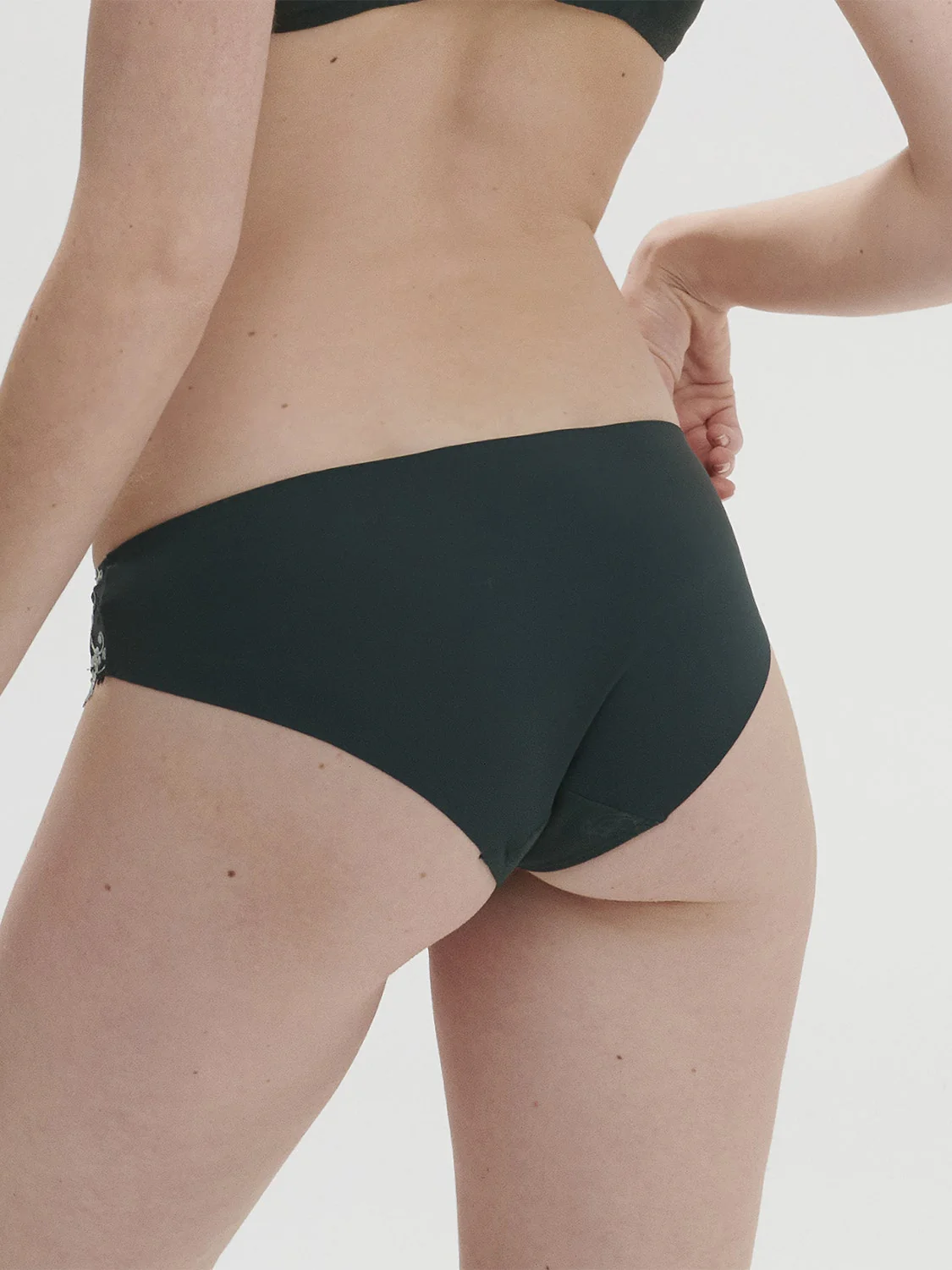 Wish Bikini - Kolsaï Green - Image 2
