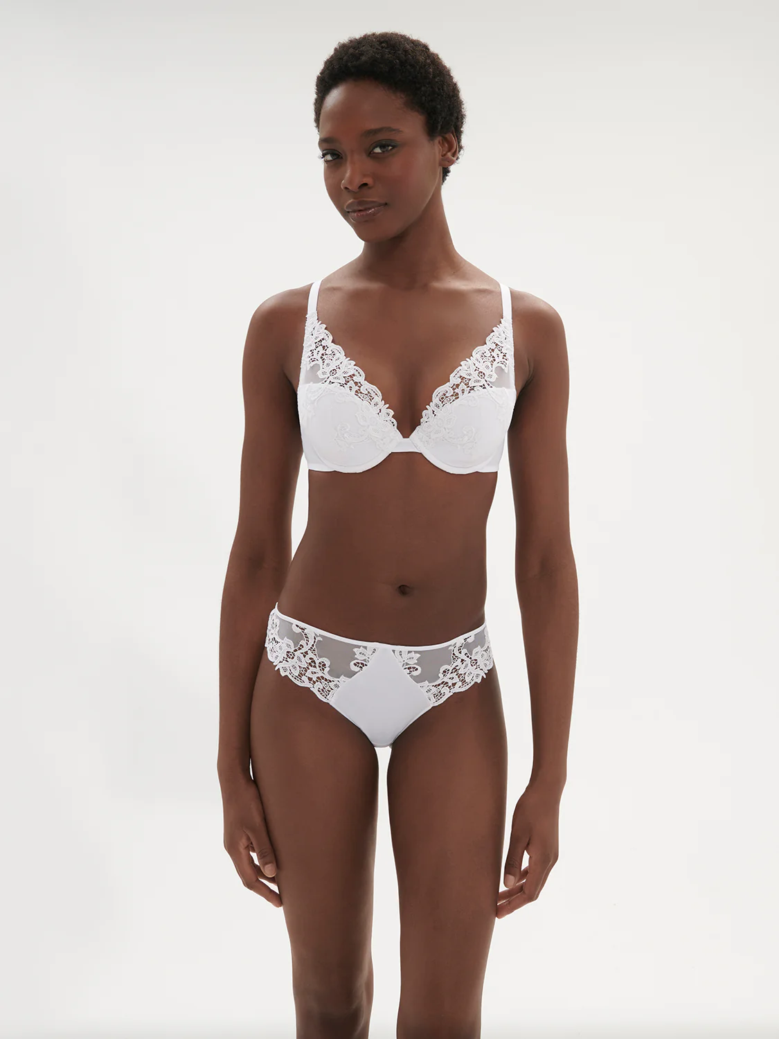 Saga Bikini - White - Image 3