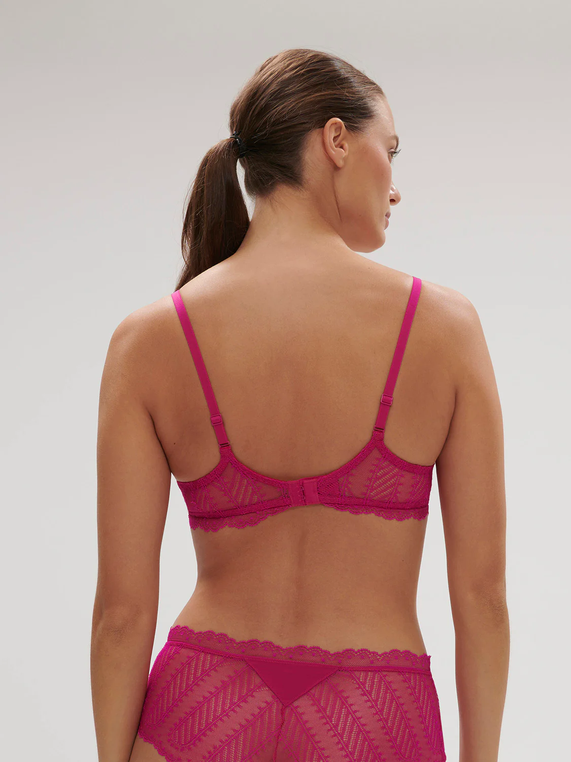 Canopée Full Coverage Plunge - Hibiscus Pink - Image 10