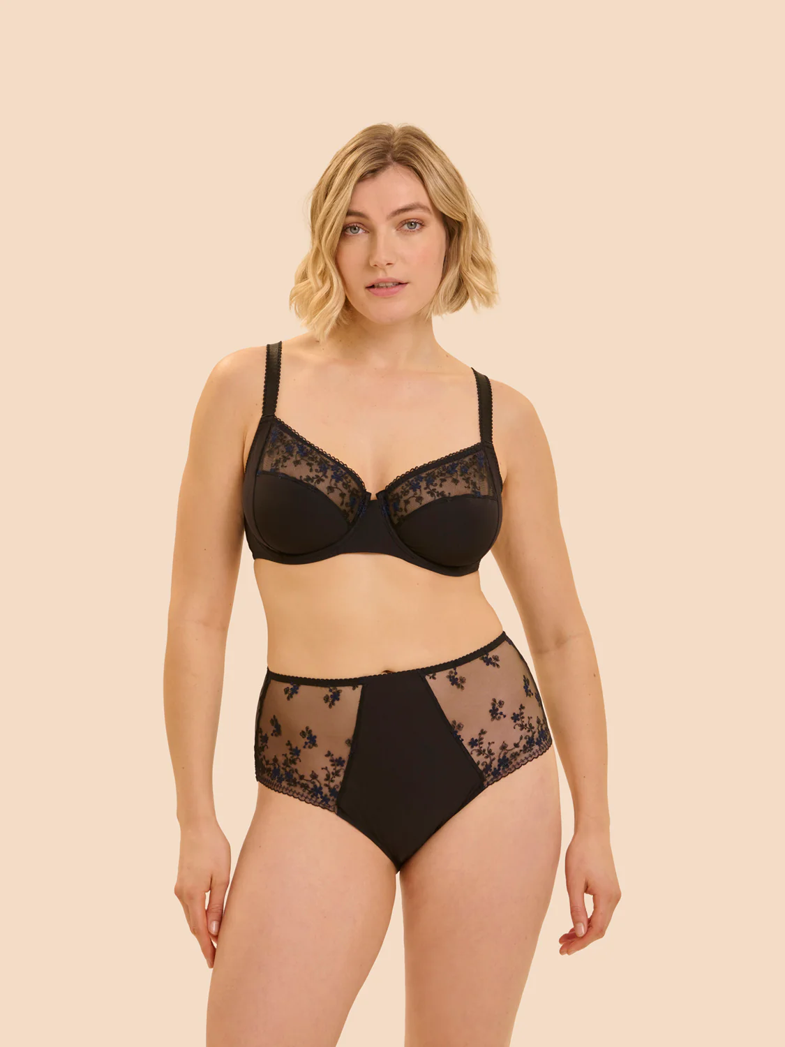 Instant Full Cup - Black - Image 5