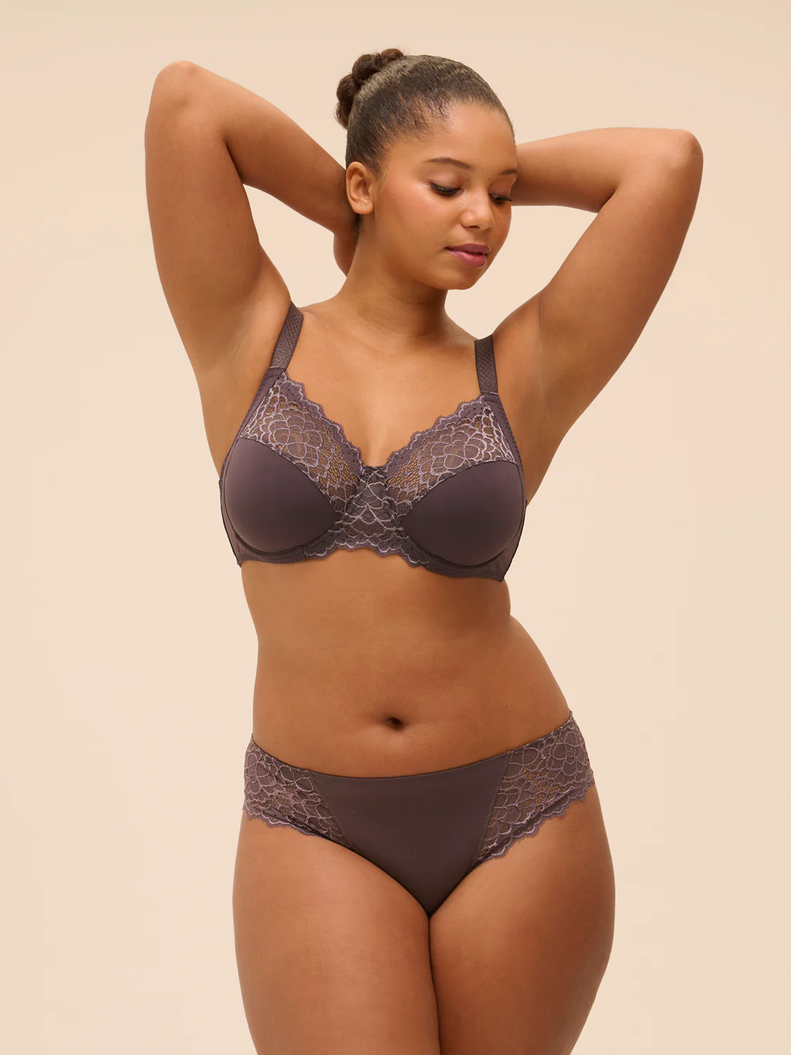 Caresse Full Cup - Graphite Grey - Image 6