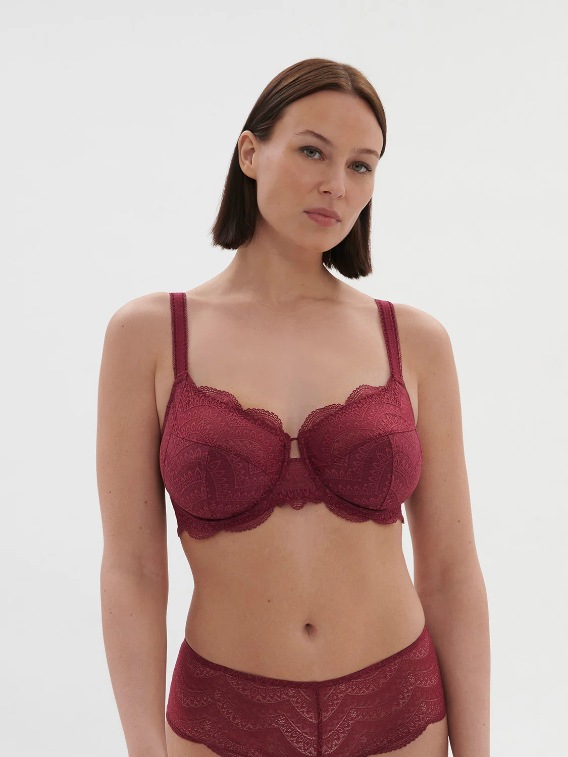 Karma Full Cup - Spinel Red