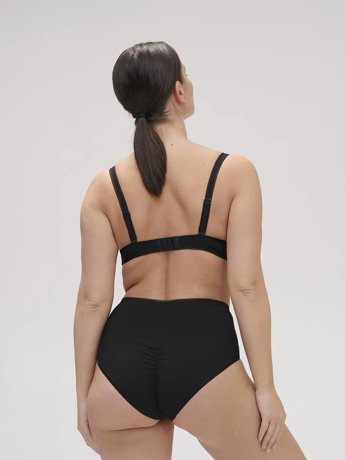 Amazone Sheer Demi - Black - Image 11