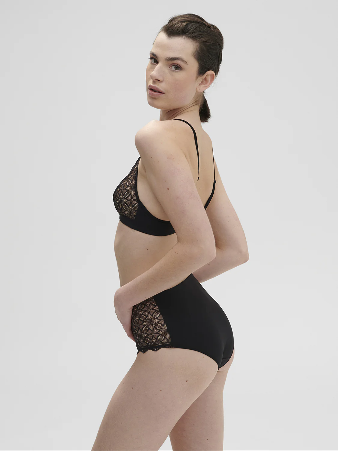 Escale Retro Brief - Black - Image 4