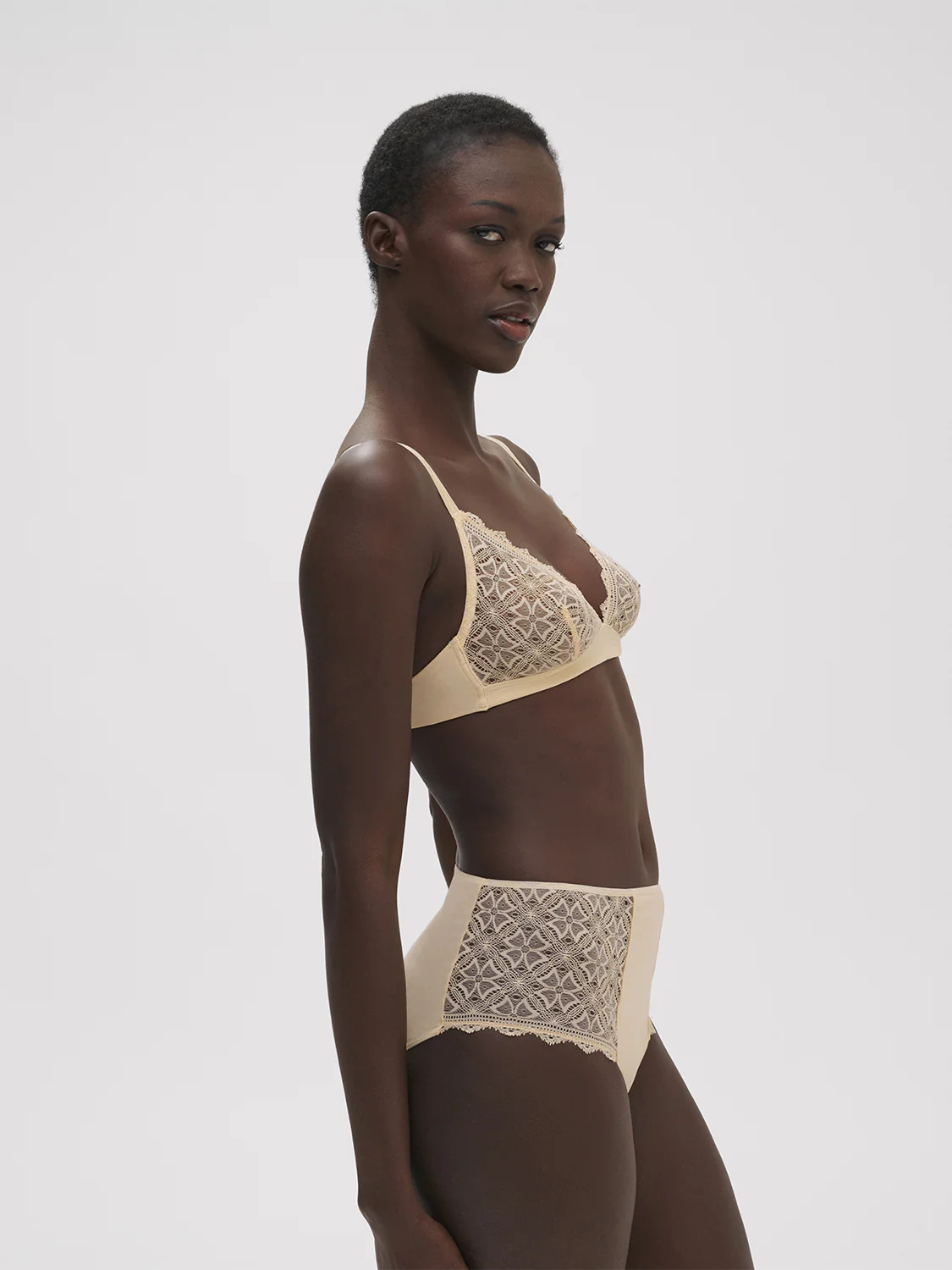 Escale Retro Brief - Vanilla - Image 4