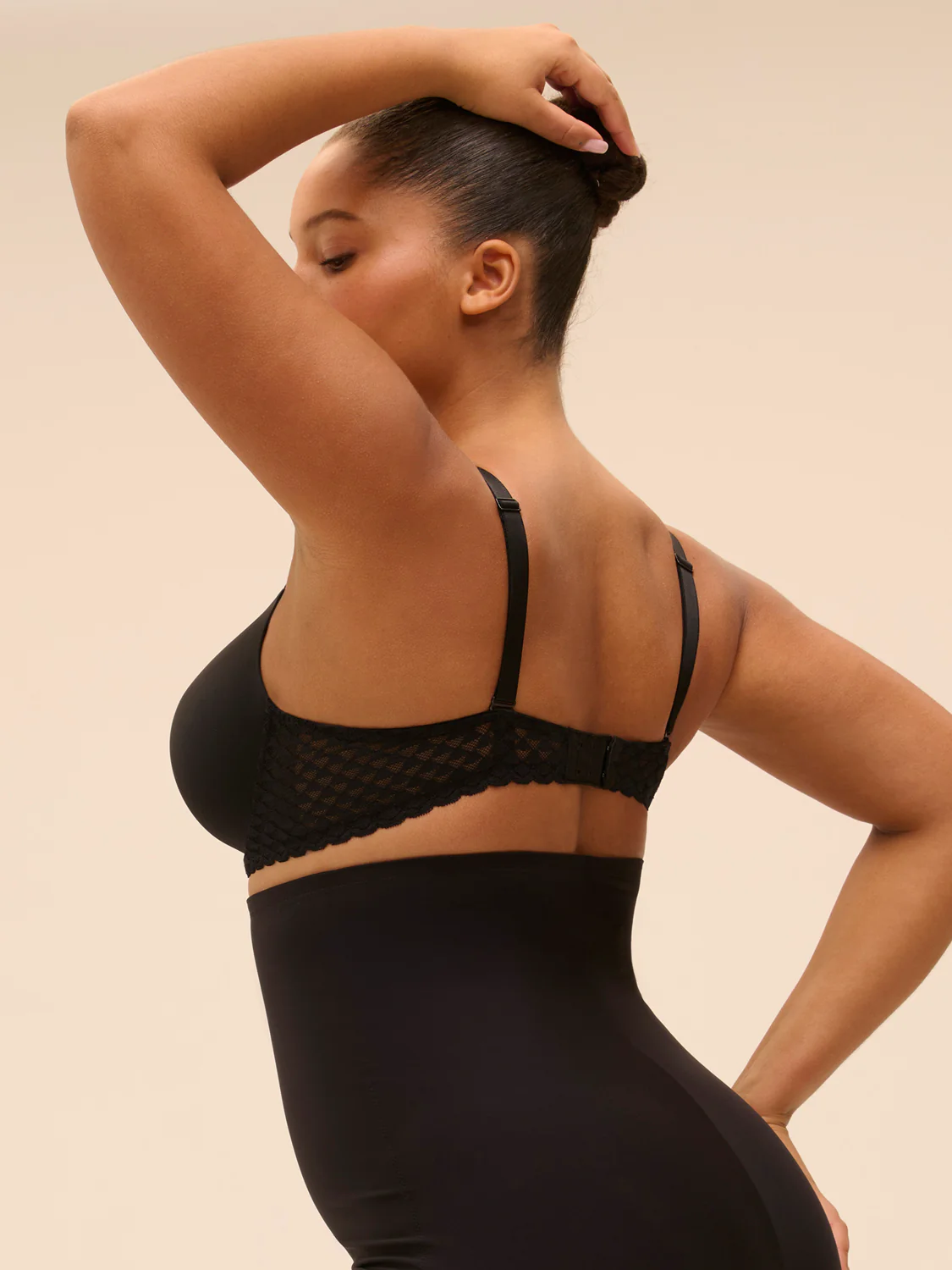 Subtile Push-Up - Black - Image 10