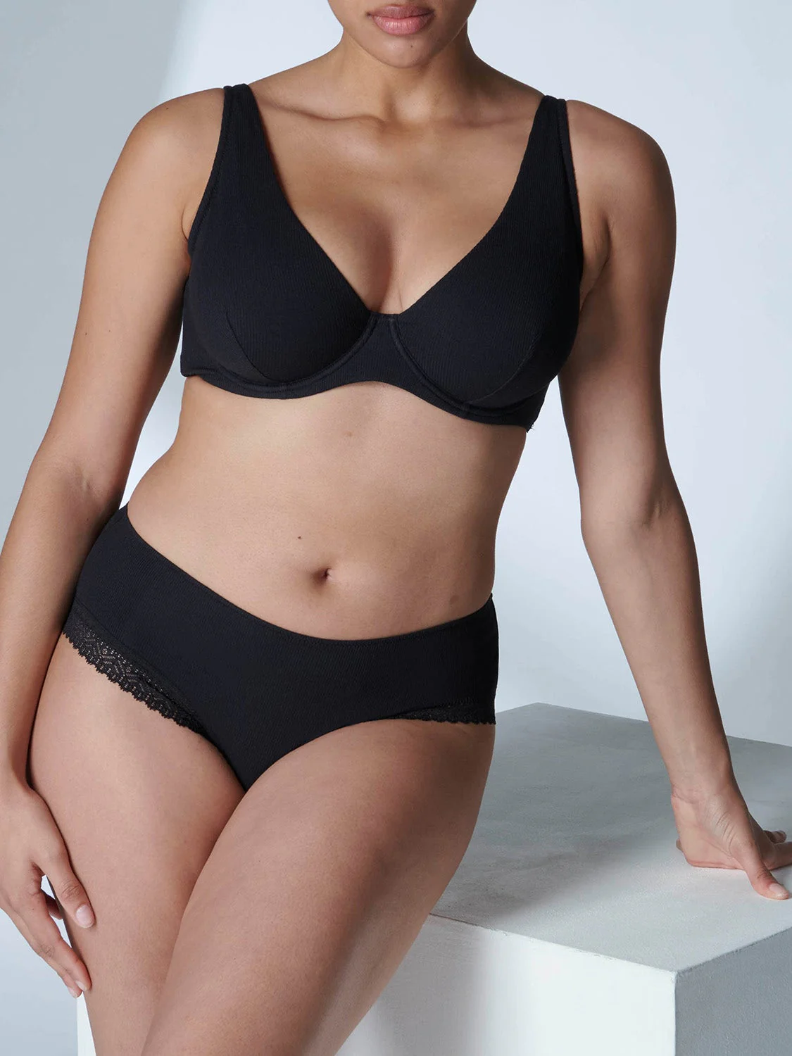 Eugenie Boyshort - Black - Image 3