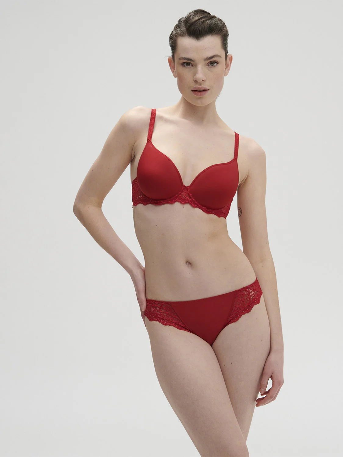 Caresse 3D Plunge - Tango Red - Image 3