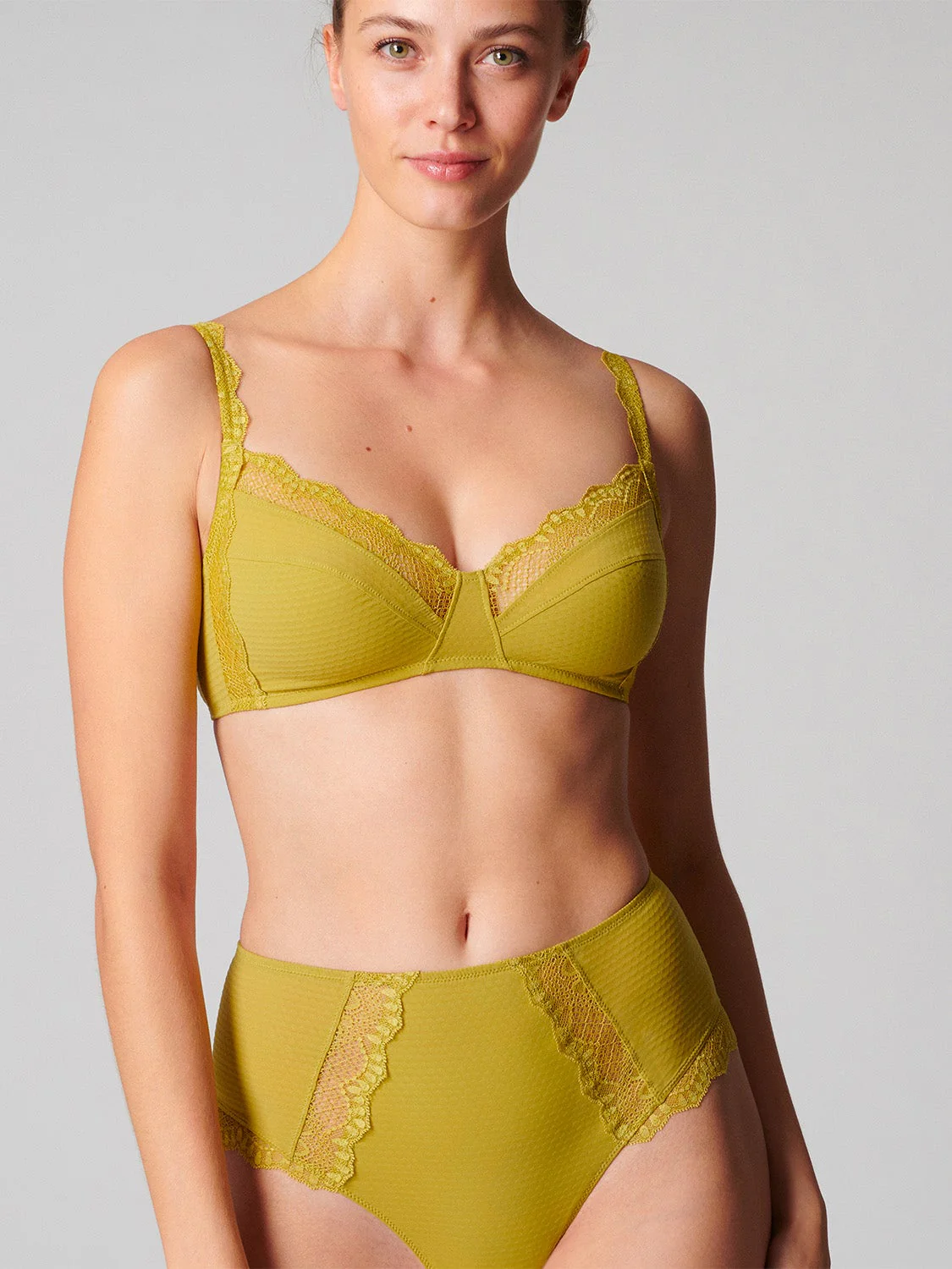 Candide Wireless Triangle - Matcha