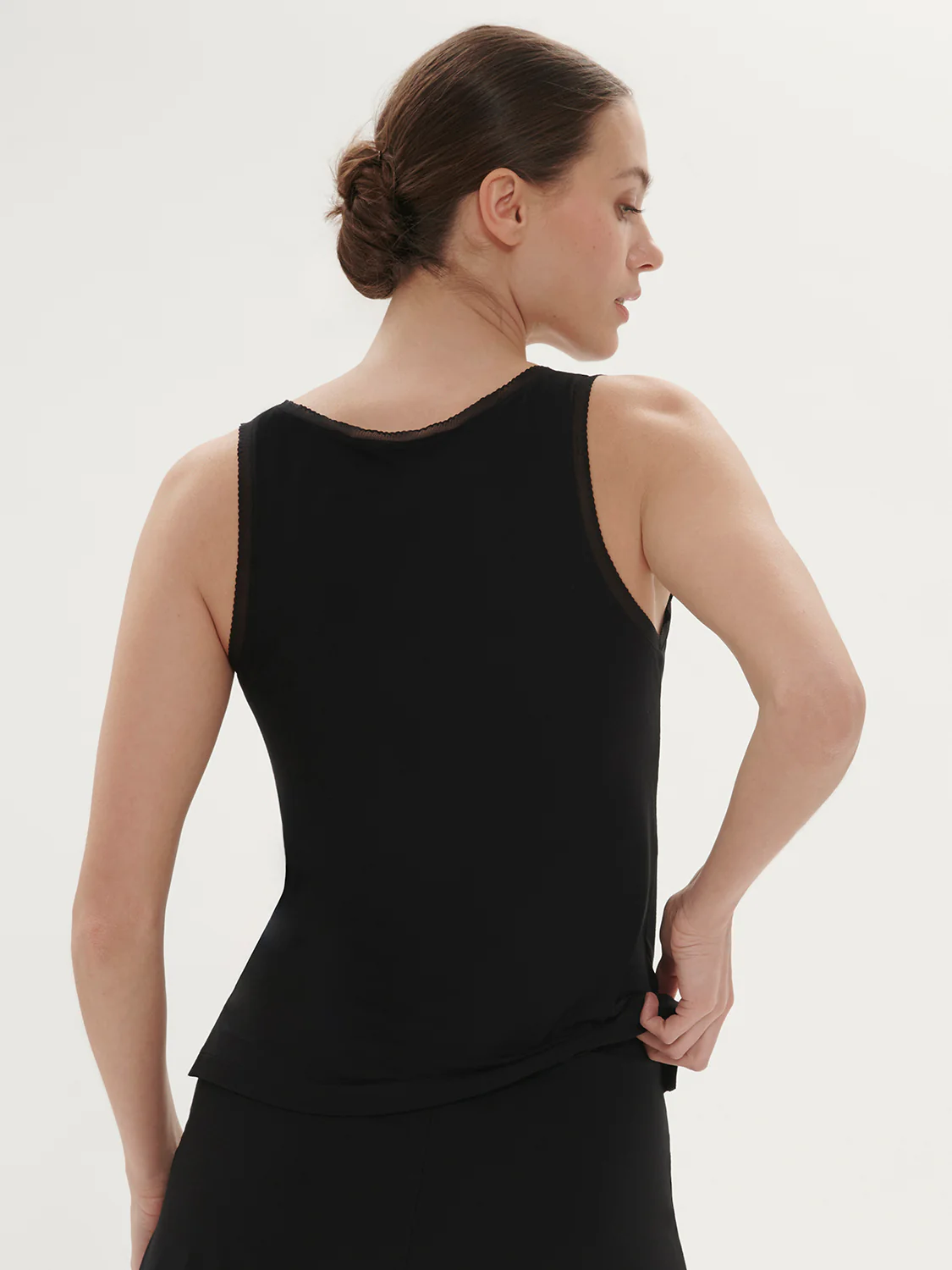 Aurore Sleeveless Tank - black - Image 2