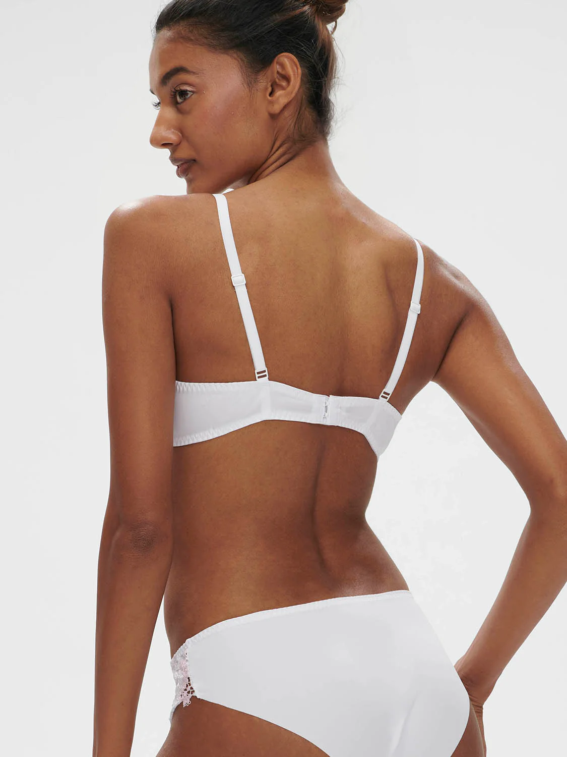 Wish Triangle Contour - Crystal White - Image 2