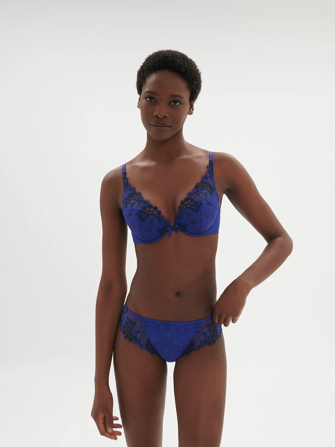Wish Triangle Contour - Electric Blue - Image 3