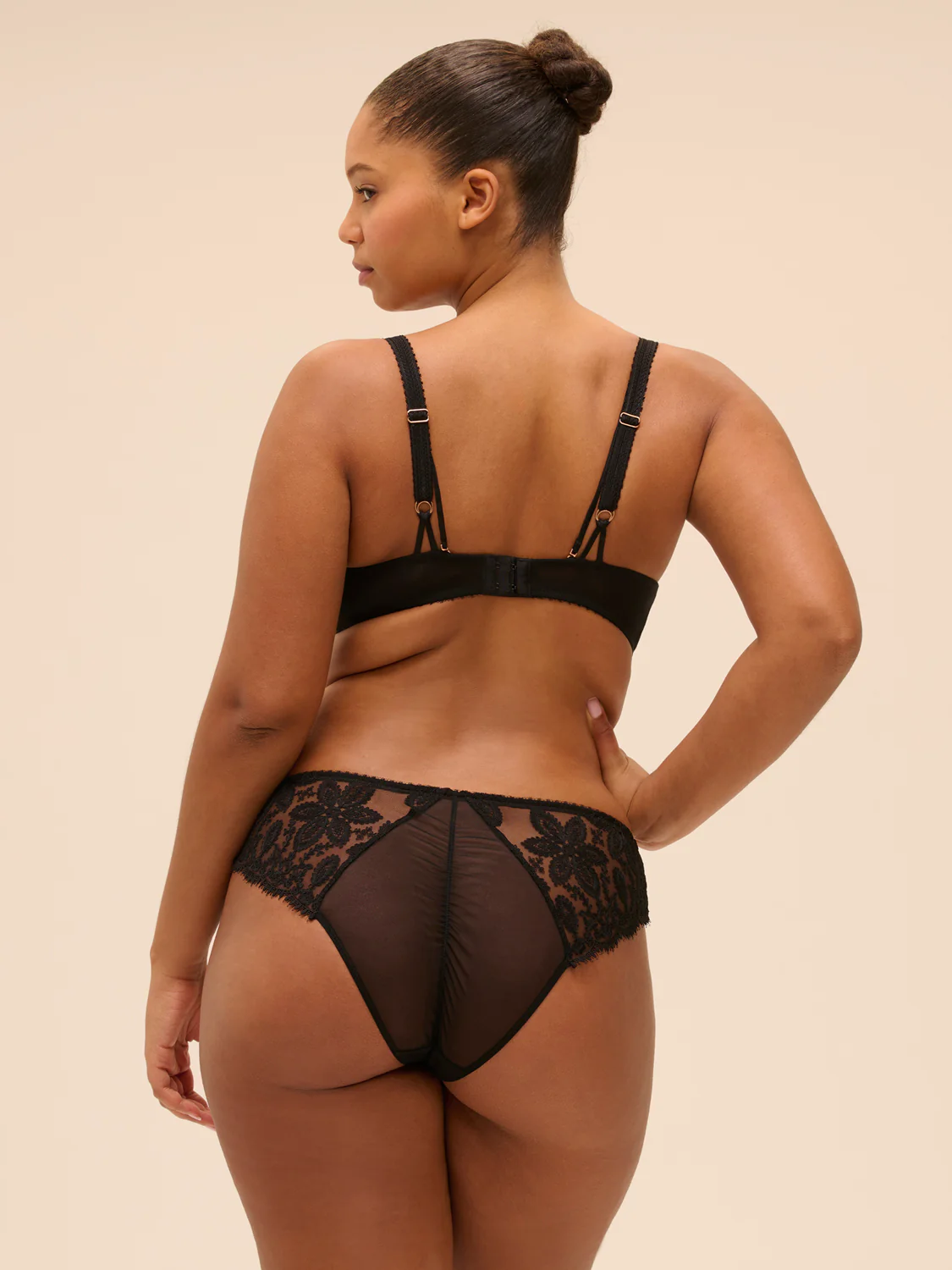 Precieuse Underwire Plunge - Black - Image 7