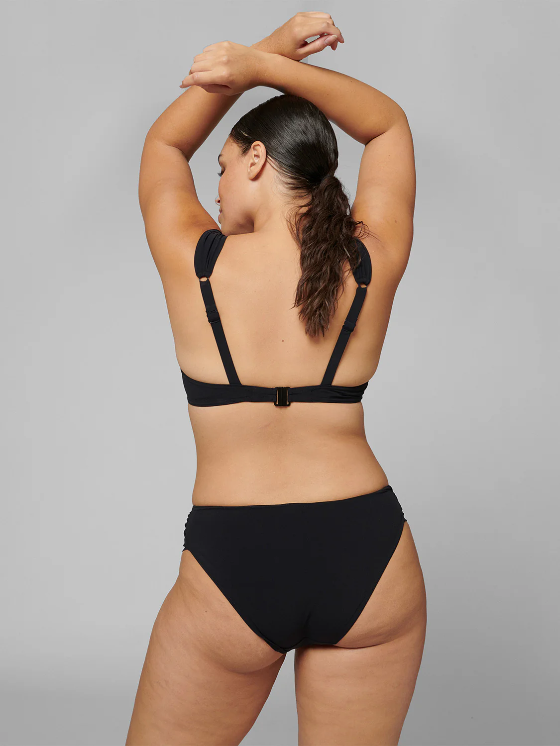Mantra Full Cup - Black - Image 4