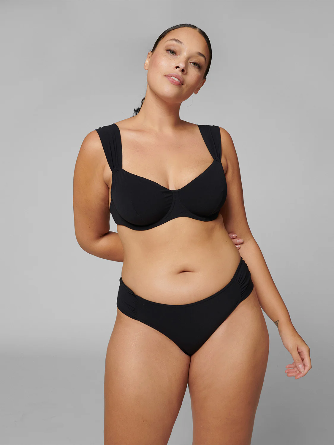 Mantra Full Cup - Black - Image 5