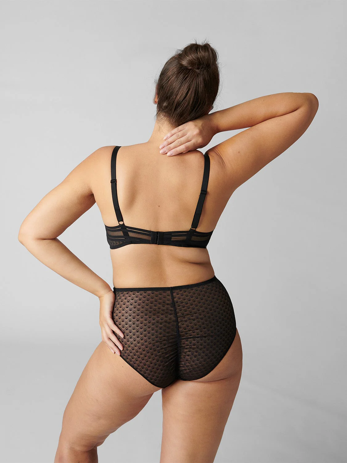 Iris Underwire Plunge - Black - Image 4